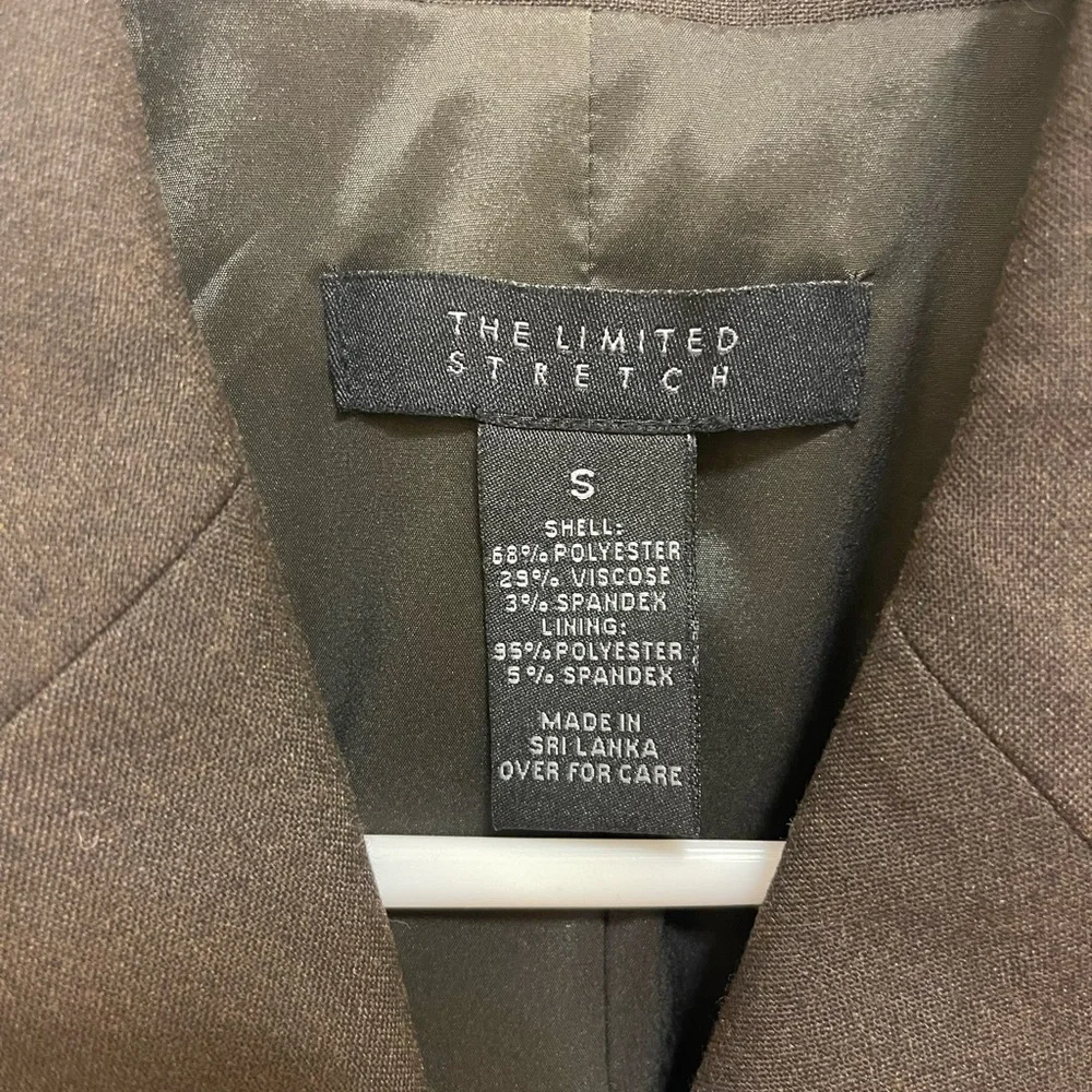The Limited Brown Blazer with Notched Lapels and Tailored Fit - Picture 6 of 6